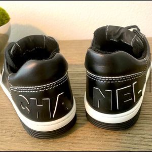 CHANEL Logo Sneakers 37.5